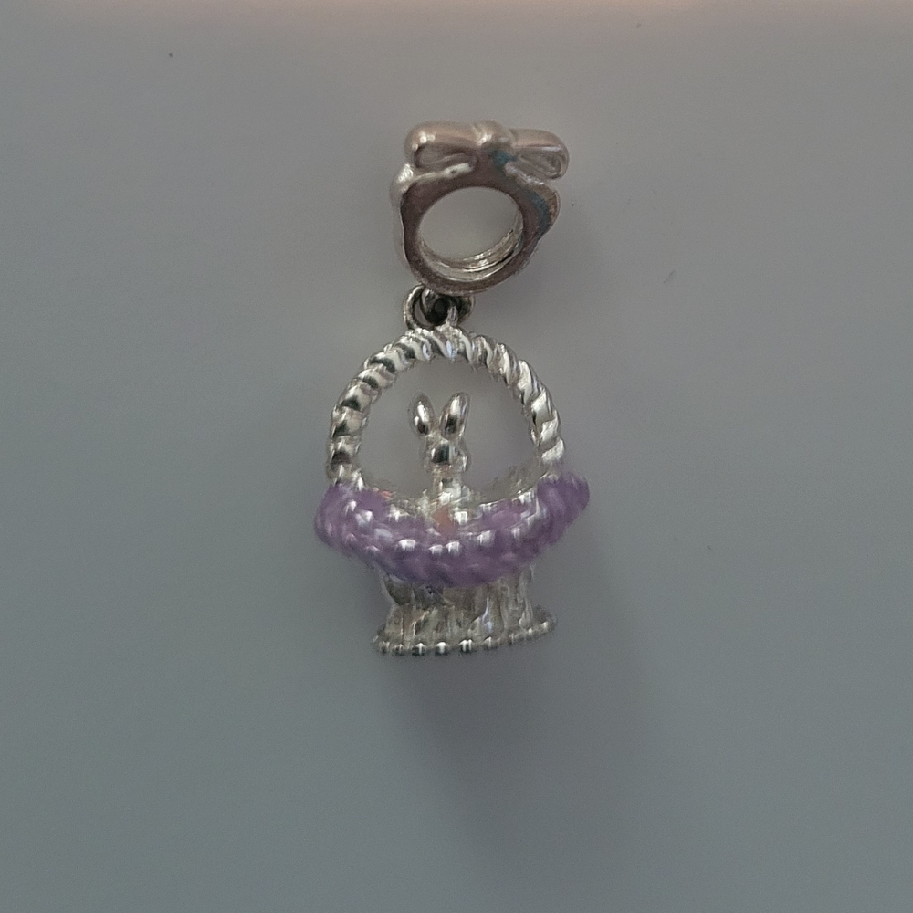 Chamilia Easter Basket hanging charm